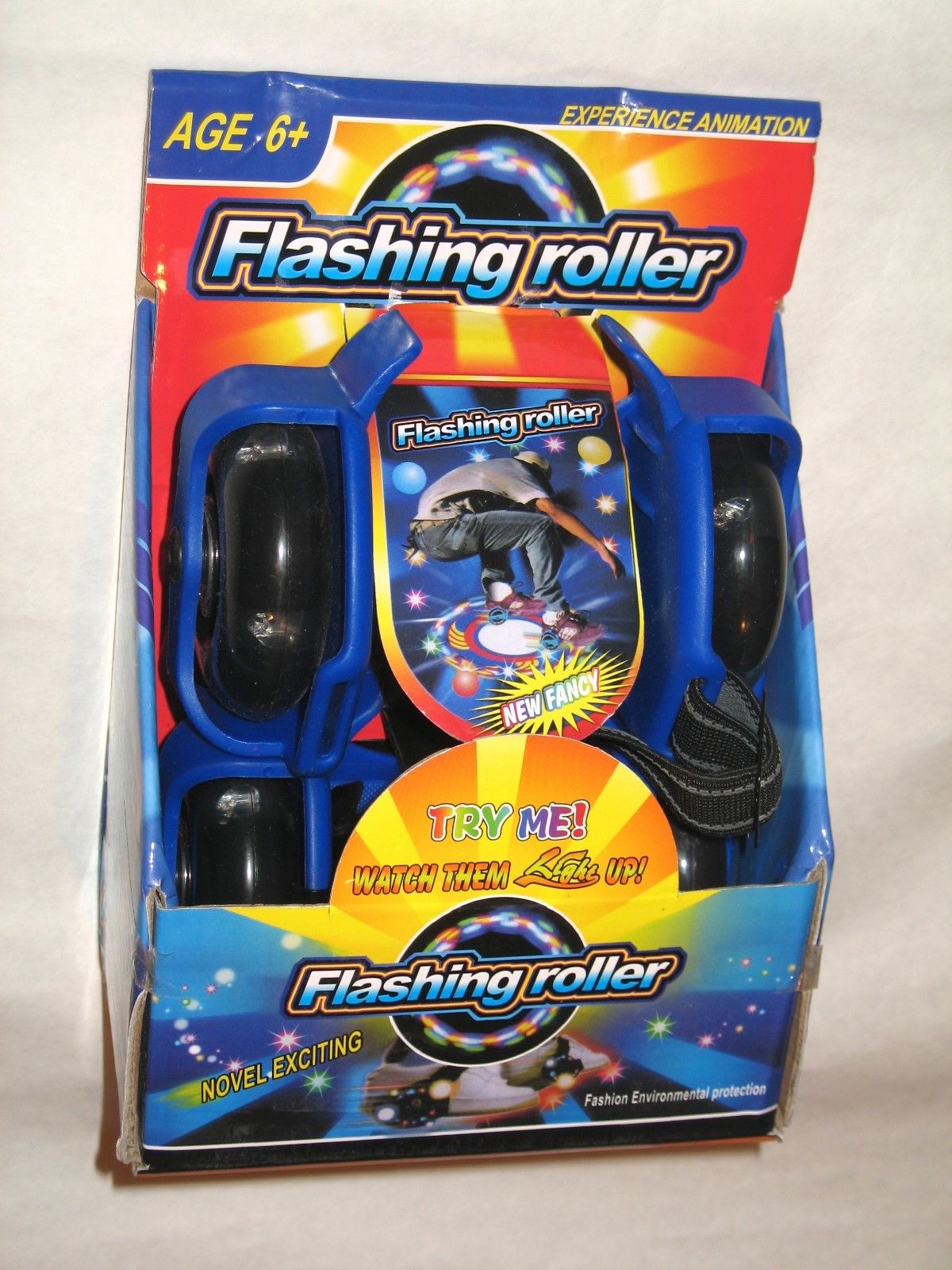 Display flashing roller skate